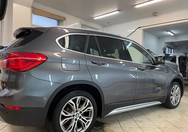 BMW X1 cena 86000 przebieg: 92000, rok produkcji 2016 z Mława małe 92